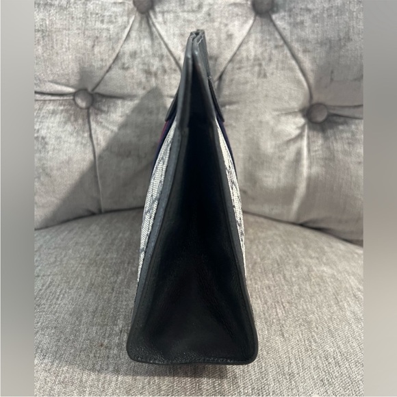 Authentic GUCCI Accessory Collection Clutch - EUC - Picture 5 of 9